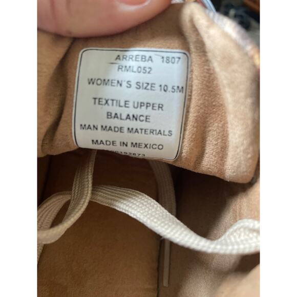 Reba by Justin Women’s size 10.5M Arreba 1807 Southwest Print - Picture 5 of 6